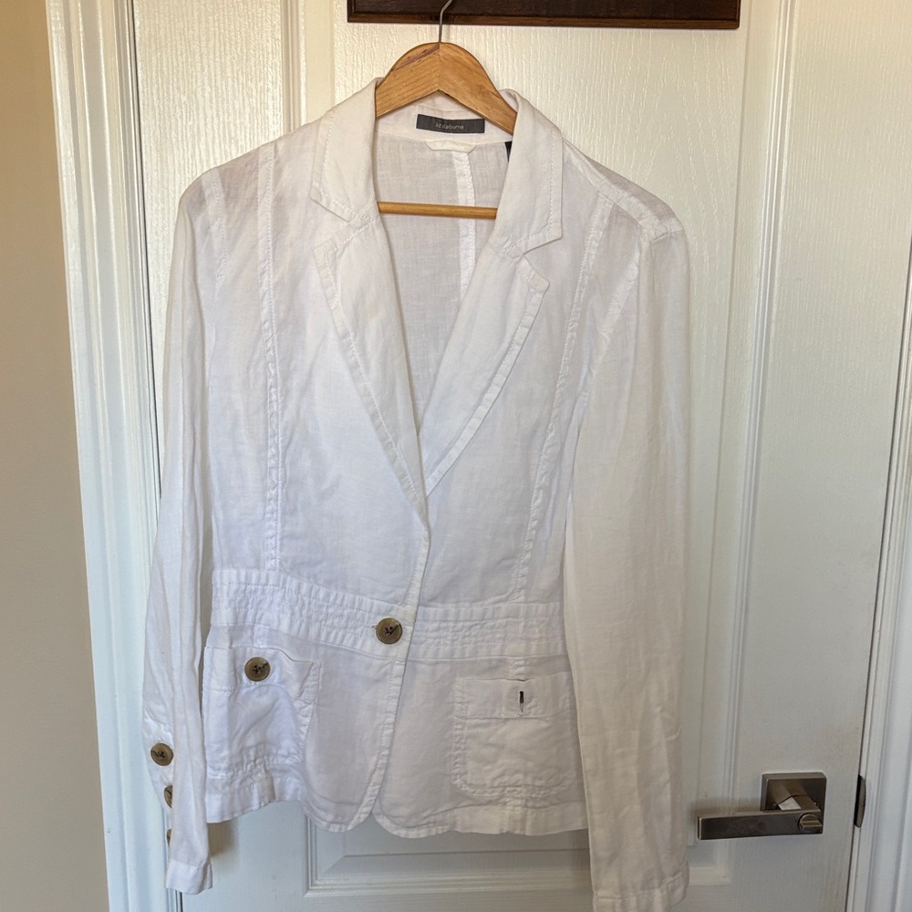 Liz Claiborne Ivory Blazer with Button Details